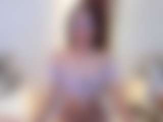 Live cam show with saly-beneth - Waxed on Camming Site