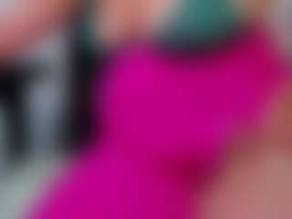 Live cam show with trianaparkeer - Facial on Camsoda