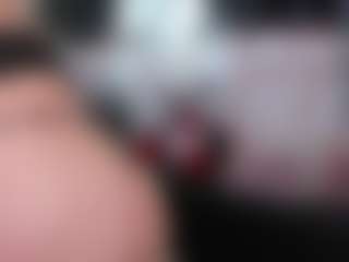 Live cam show with trianaparkeer - Facial on Camsoda