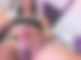 Live cam show with YessicaDoll - Big Balls on Milfs Live