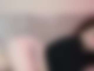 Alicewood69's Live Sex Cam Show