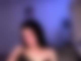 Live cam show with BrittHernander - Average on Camsoda