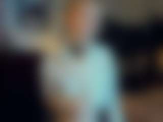 Live cam show with ElenoraMowatt - Ass Bouncing on dropp.cam