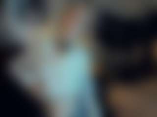 Live cam show with ElenoraMowatt - Ass Clapping on Milf Play