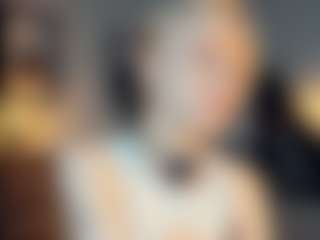 Live cam show with ElenoraMowatt - Ass Bouncing on boobsie.com