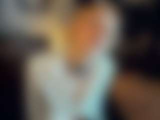 Live cam show with ElenoraMowatt - Blonde Hair on hotwifechat.live