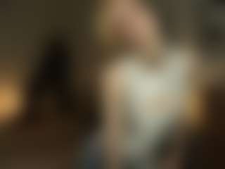 Live-Cam-Show mit ElenoraMowatt - Blonde Hair auf Camsoda