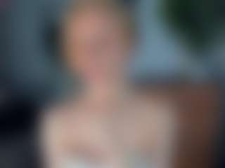 ElenoraMowatt's Live Sex Cam Show