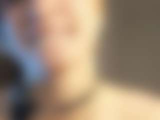 ElenoraMowatt's Live Sex Cam Show