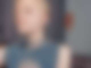 Spettacolo in cam dal vivo con ElenoraMowatt - Small Tits su Camsoda