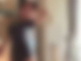 Live cam show with ElsaKisamore - New Teen (18+) on https://playwithruby.com