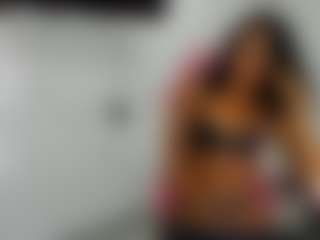 EmmaSweett04's Live Sex Cam Show