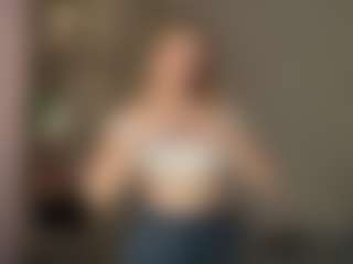 Live cam show with GlendaTrotty - Athletic on liverealitysex.com