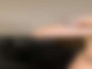 Live cam show with Bunny - Barelylegal on Camsoda