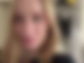 Live cam show with LeonaGoldermann - Body Massage on CamwithHer