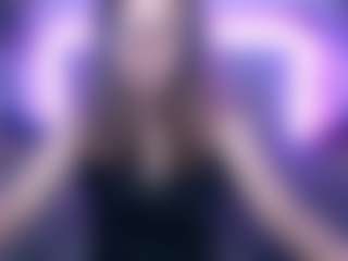 Live cam show with AnniBrown - Athletic on Mixed Magazine Live