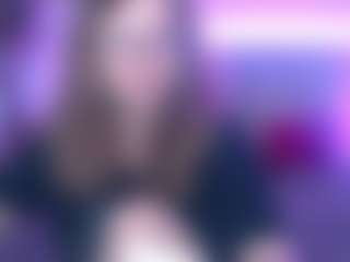 Live cam show with AnniBrown - Strapon on Camsoda