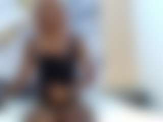 AuroraMilano's Live Sex Cam Show