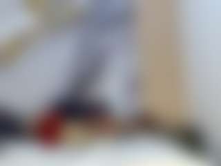 AuroraMilano's Live Sex Cam Show