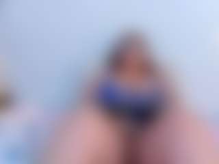 Live cam show with Brithanny-Thompson - New Teen (18+) on dropp.cam