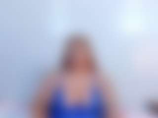 Live cam show with Brithanny-Thompson - New Teen (18+) on SpunkLive