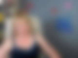 Live cam show with KiraSmiling - Spy Granny on Porn Luv
