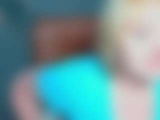 Live cam show with KiraSmiling - Granny on https://playwithruby.com