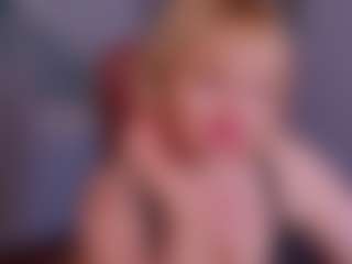 Live cam show with KiraSmiling - Facial on Strip Flash - Live Sex Shows