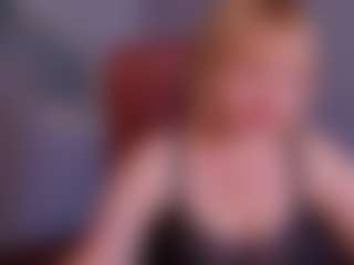 Live cam show with KiraSmiling - Upskirt on Mixed Magazine Live