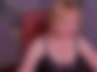 Live cam show with KiraSmiling - Facial on SinfulBabes