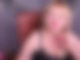 Live cam show with KiraSmiling - Pegging on Camsoda