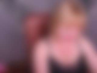Live cam show with KiraSmiling - Pegging on Camsoda