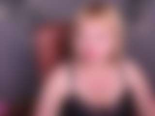Live cam show with KiraSmiling - Pegging on Camsoda