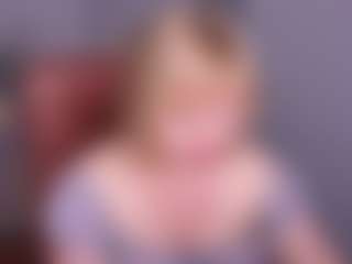 Live cam show with KiraSmiling - Dildo Or Vibrator Granny on xblisslive.com