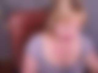 Live cam show with KiraSmiling - Pegging on Pornisteam.com