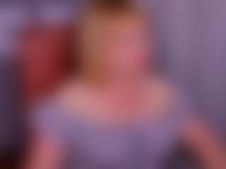 KiraSmiling's Live Sex Cam Show