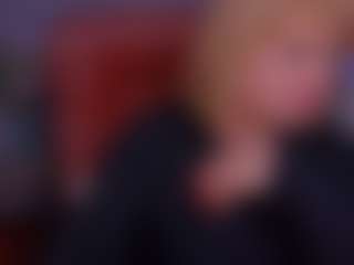 Live cam show with KiraSmiling - Ride Torso on SquirtSoMuch