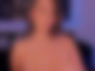 Live cam show with MaddisonLoweX - Average on crypto-cams