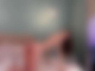 Live cam show with Nora-Vennucci - Thin on Camsoda
