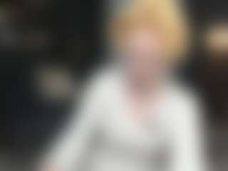 Live cam show with AnnitaShadd - Blonde Hair Shaved Pussy on Dare Cams
