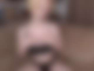 Live cam show with AnnitaShadd - Handjob on Cam Slut