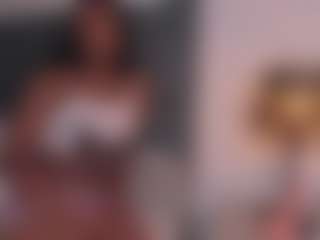 alanaromina's Live Sex Cam Show
