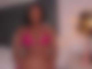 alanaromina's Live Sex Cam Show