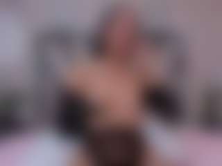 amelia-13's Live Sex Cam Show