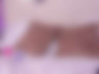 Live cam show with julieta-wildblod - Moaning on camwithhim.com