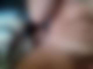 Kushbombz's Live Sex Cam Show