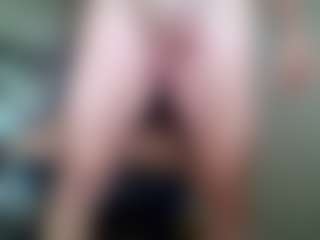 Kushbombz's Live Sex Cam Show