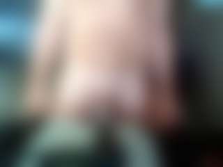 Kushbombz's Live Sex Cam Show
