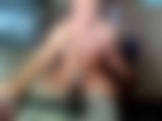 Kushbombz's Live Sex Cam Show