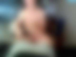 Kushbombz's Live Sex Cam Show